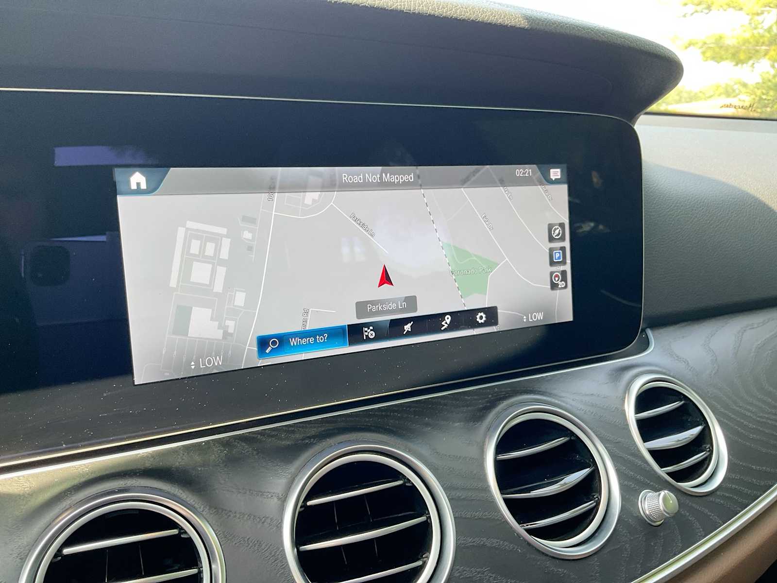 Thumbnail: 2022 Mercedes-Benz E-Class - 29