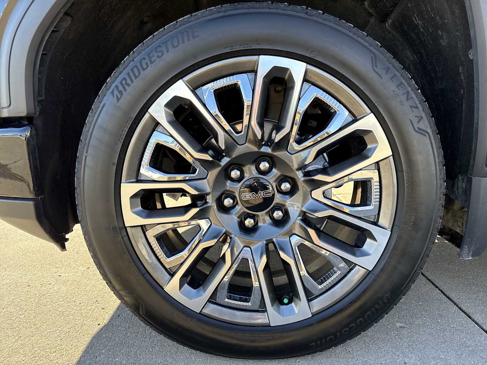 Thumbnail: 2023 GMC Sierra 1500 - 14