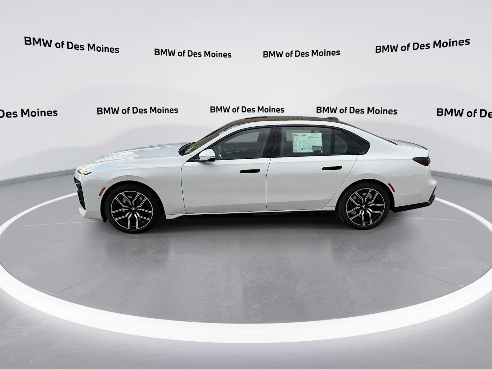 Thumbnail: 2024 BMW 7 Series - 5