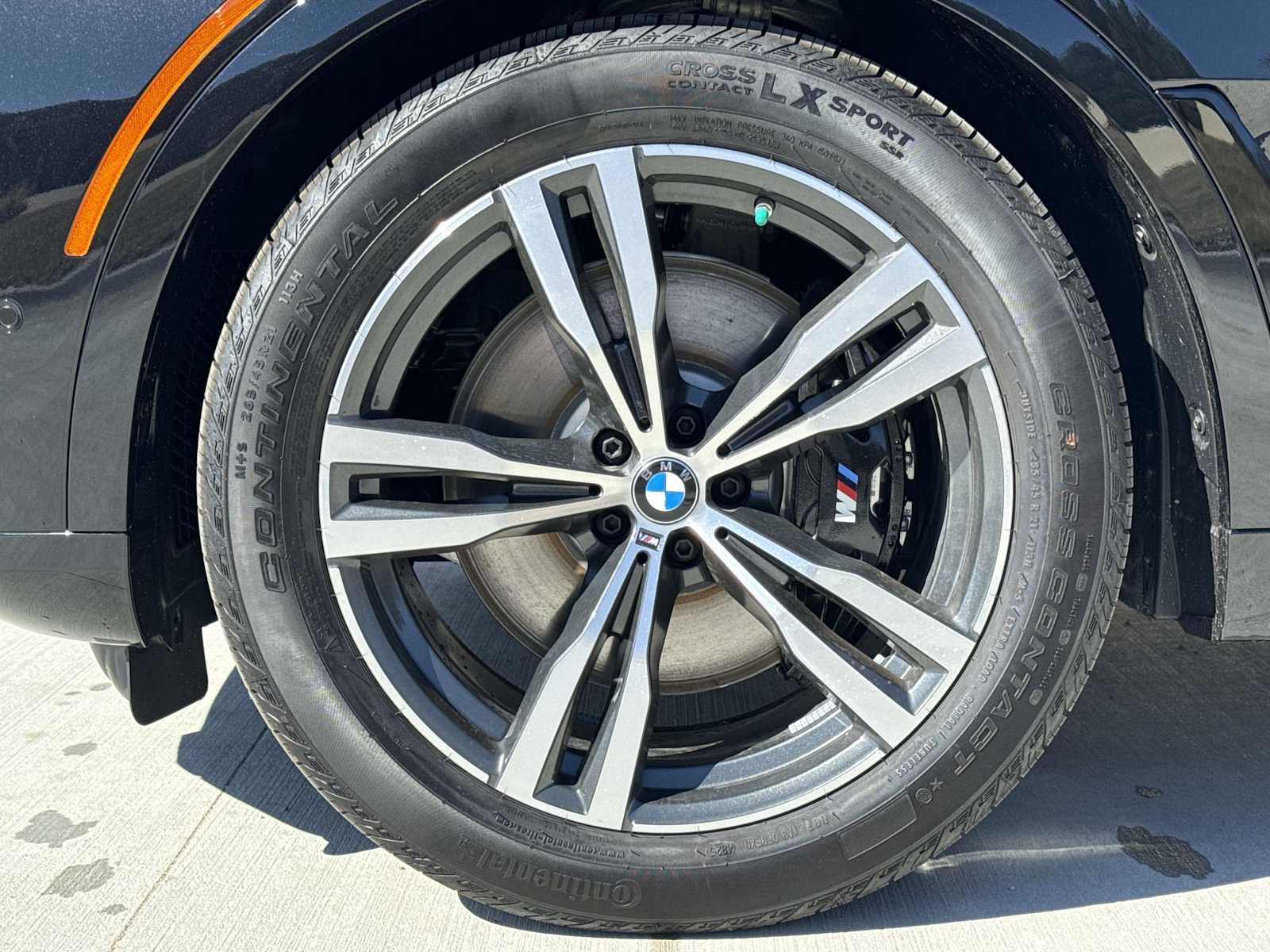 Thumbnail: 2026 BMW X7 - 14
