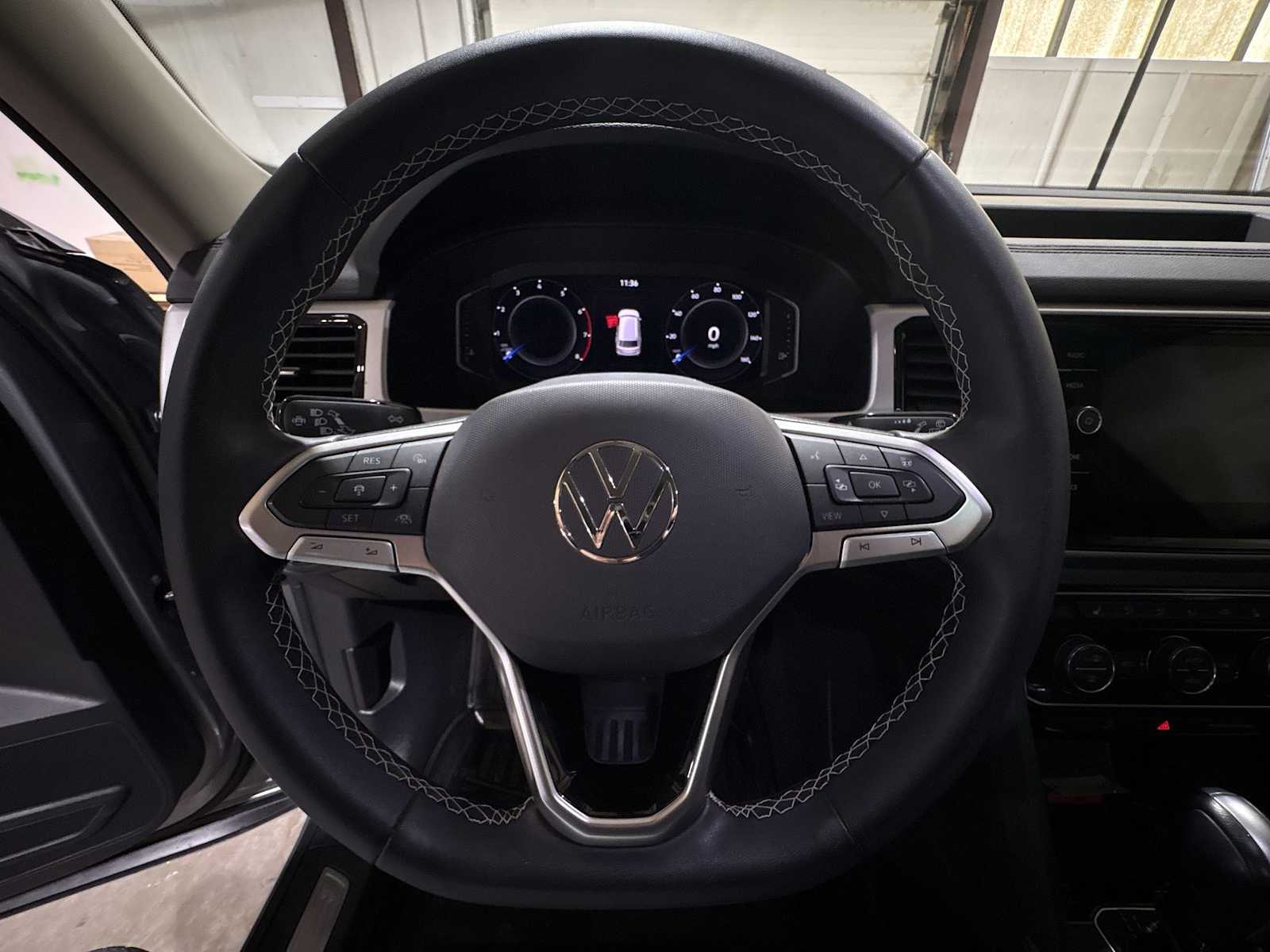 Thumbnail: 2023 Volkswagen Atlas - 20