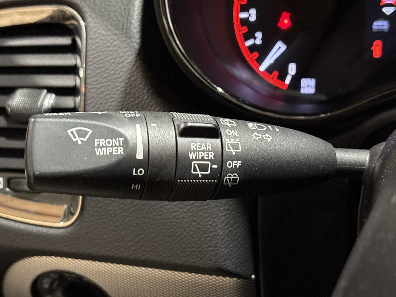 Thumbnail: 2018 Dodge Durango - 34