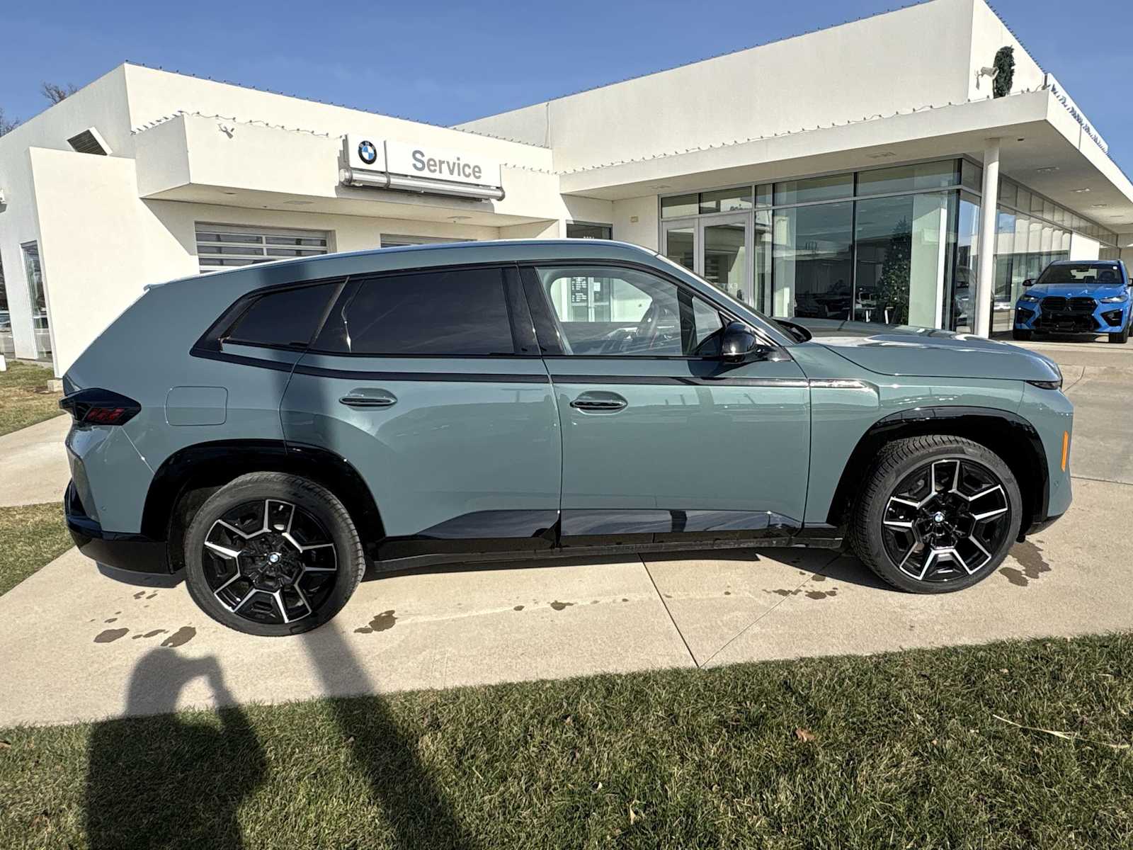 Thumbnail: 2026 BMW XM - 15