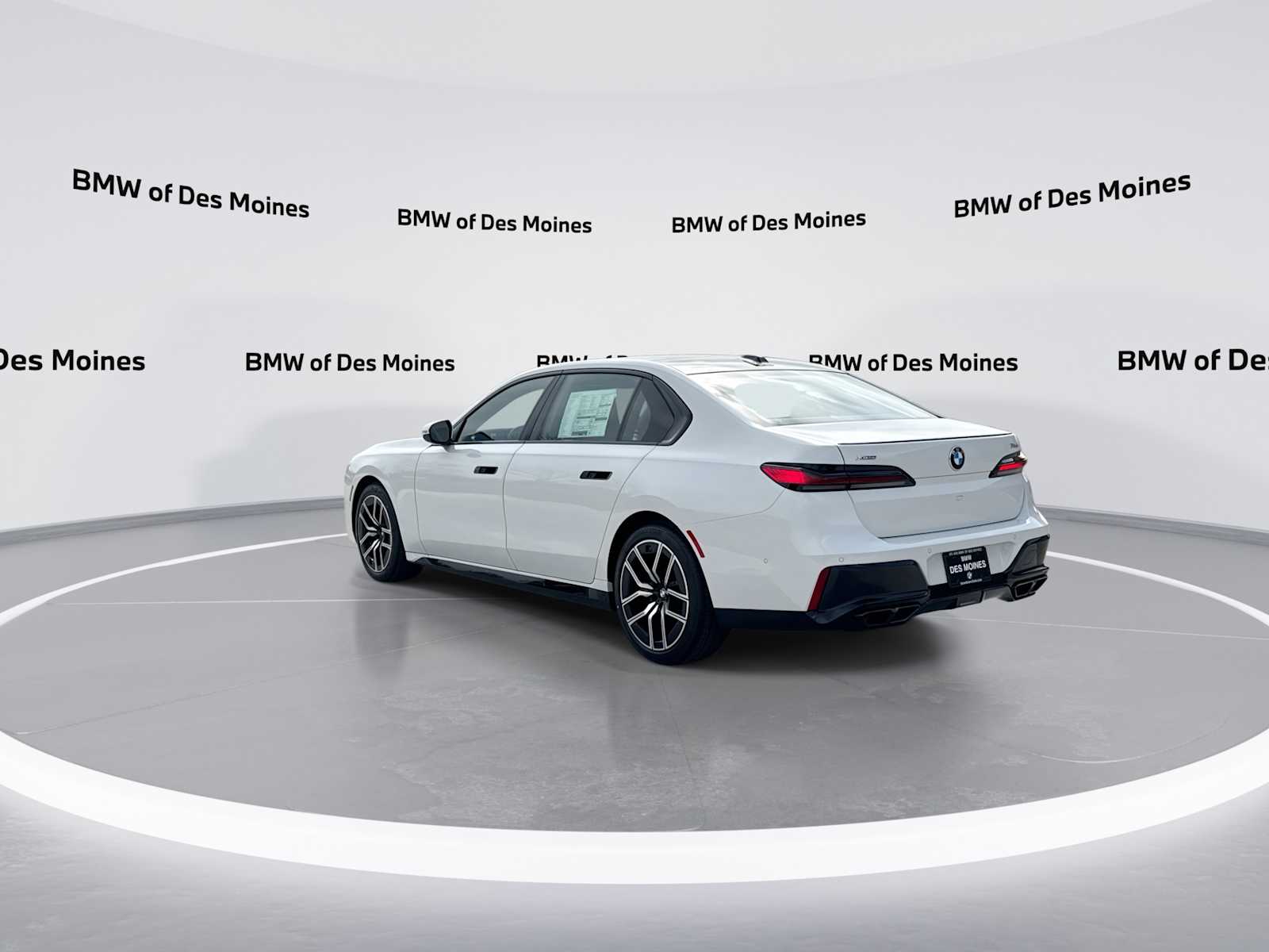 Thumbnail: 2026 BMW 7 Series - 6