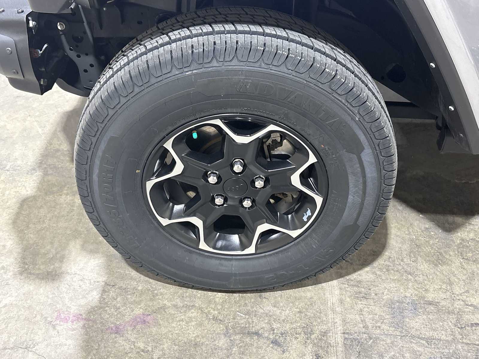 Thumbnail: 2021 Jeep Wrangler - 14