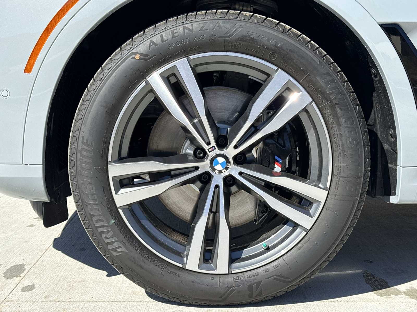 Thumbnail: 2026 BMW X7 - 14