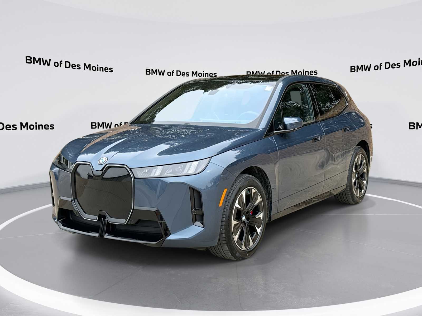 Thumbnail: 2026 BMW iX - 1