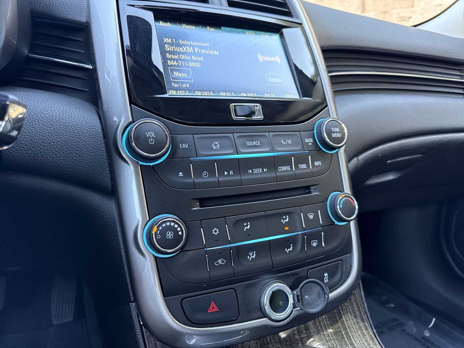 Thumbnail: 2015 Chevrolet Malibu - 31