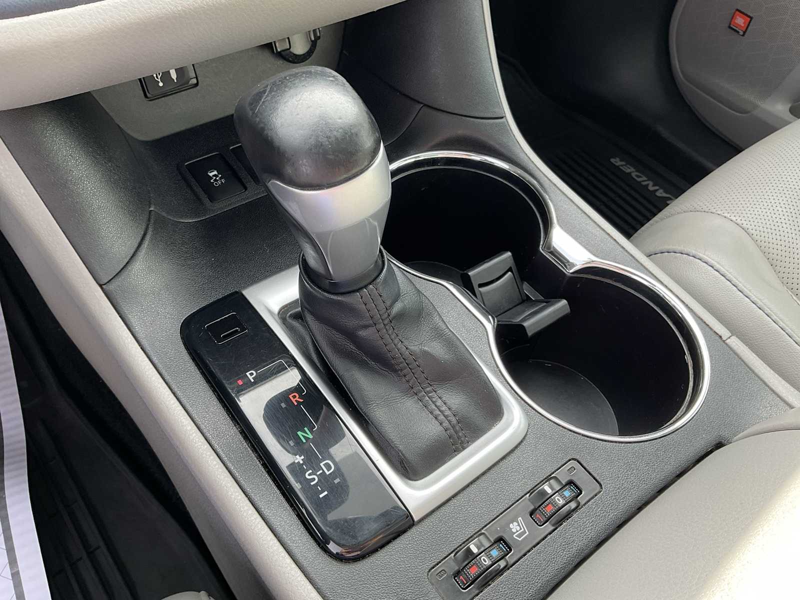 Thumbnail: 2014 Toyota Highlander - 35