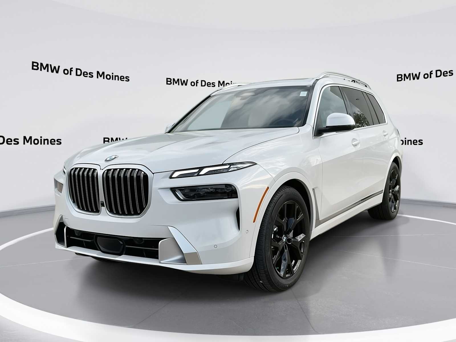 2025 BMW X7 xDrive40i -
                  Urbandale, IA