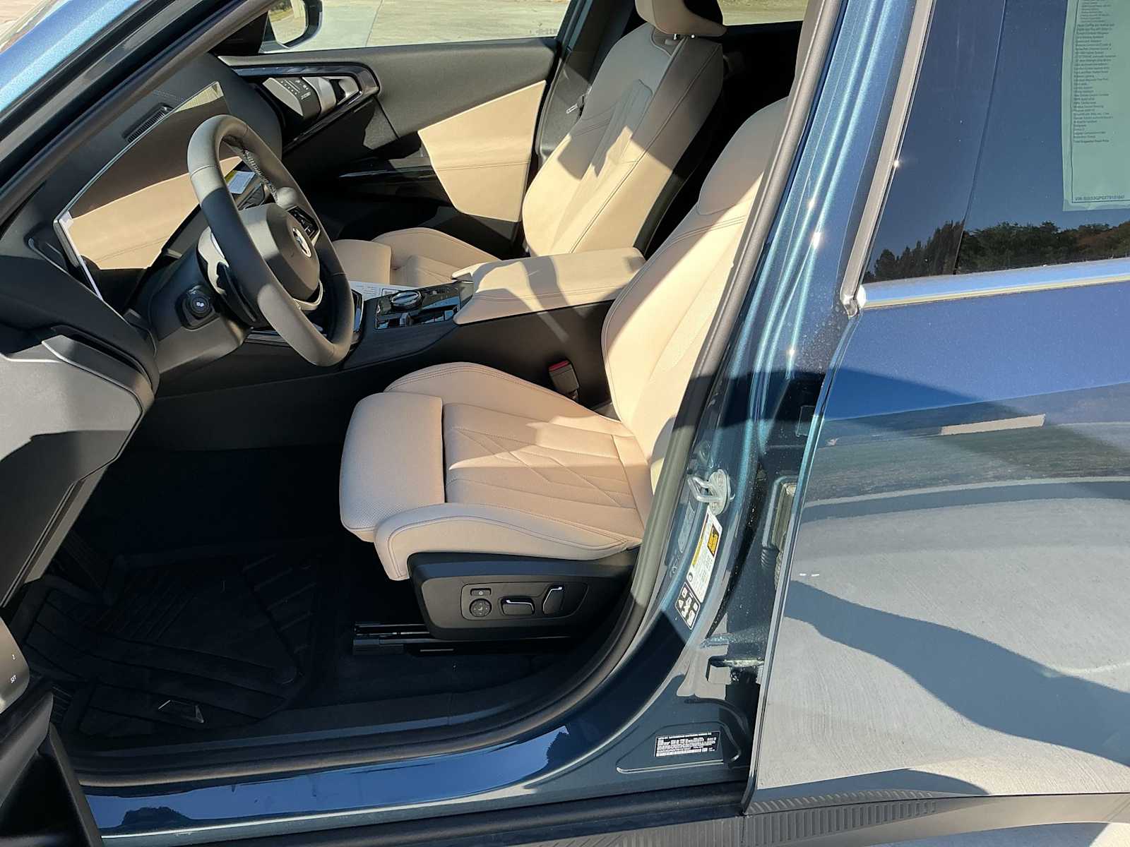 Thumbnail: 2026 BMW X3 - 10