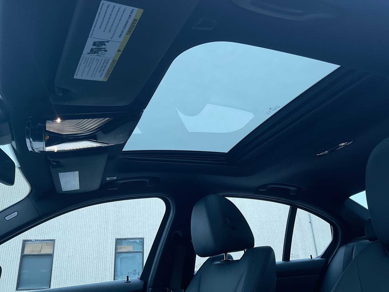 Thumbnail: 2020 BMW 3 Series - 25