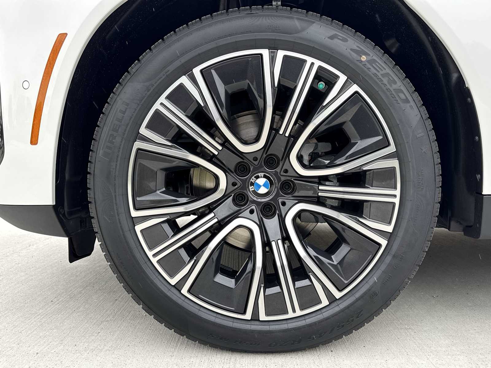 Thumbnail: 2026 BMW X3 - 14