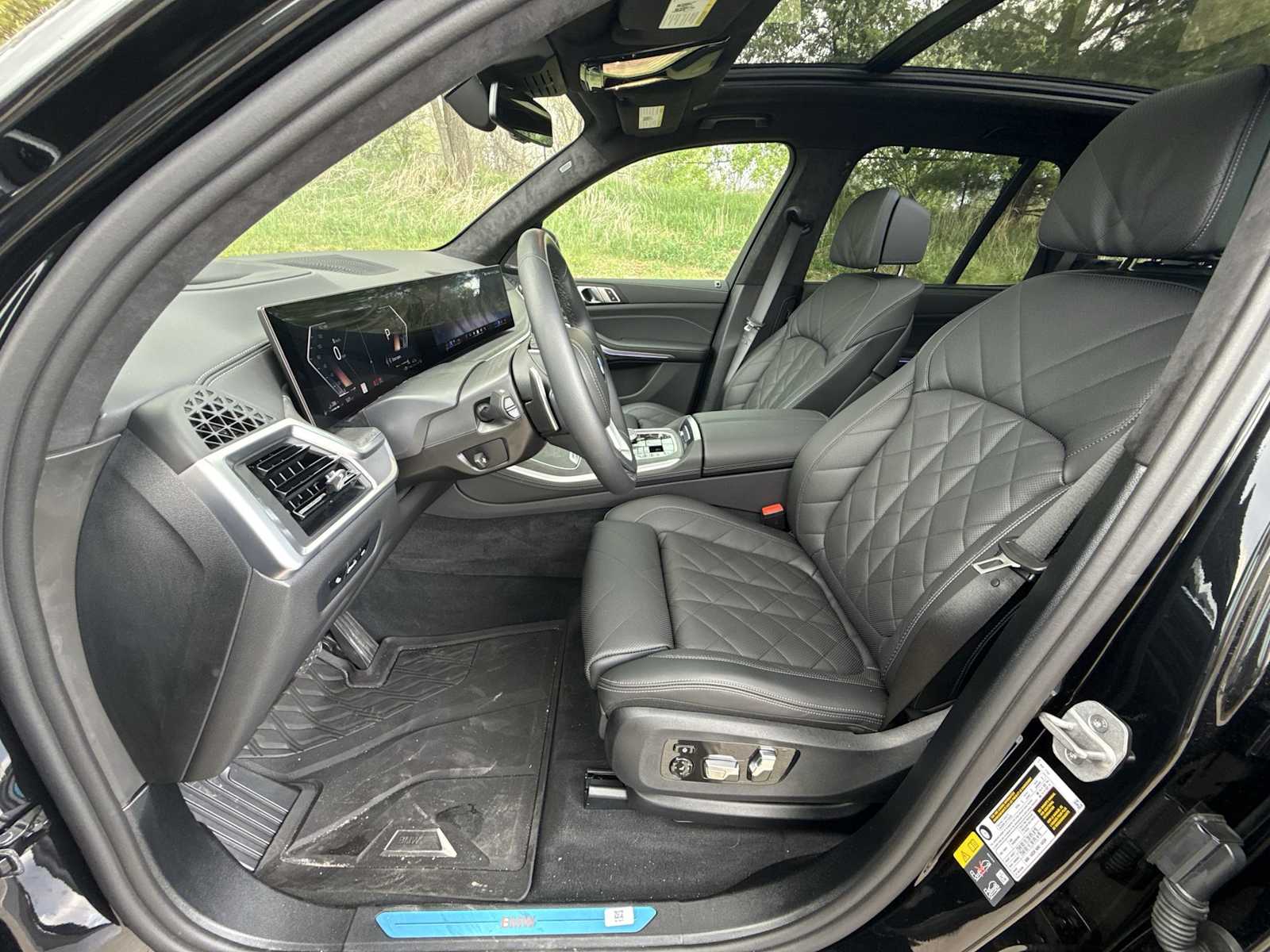 Thumbnail: 2026 BMW X5 - 10