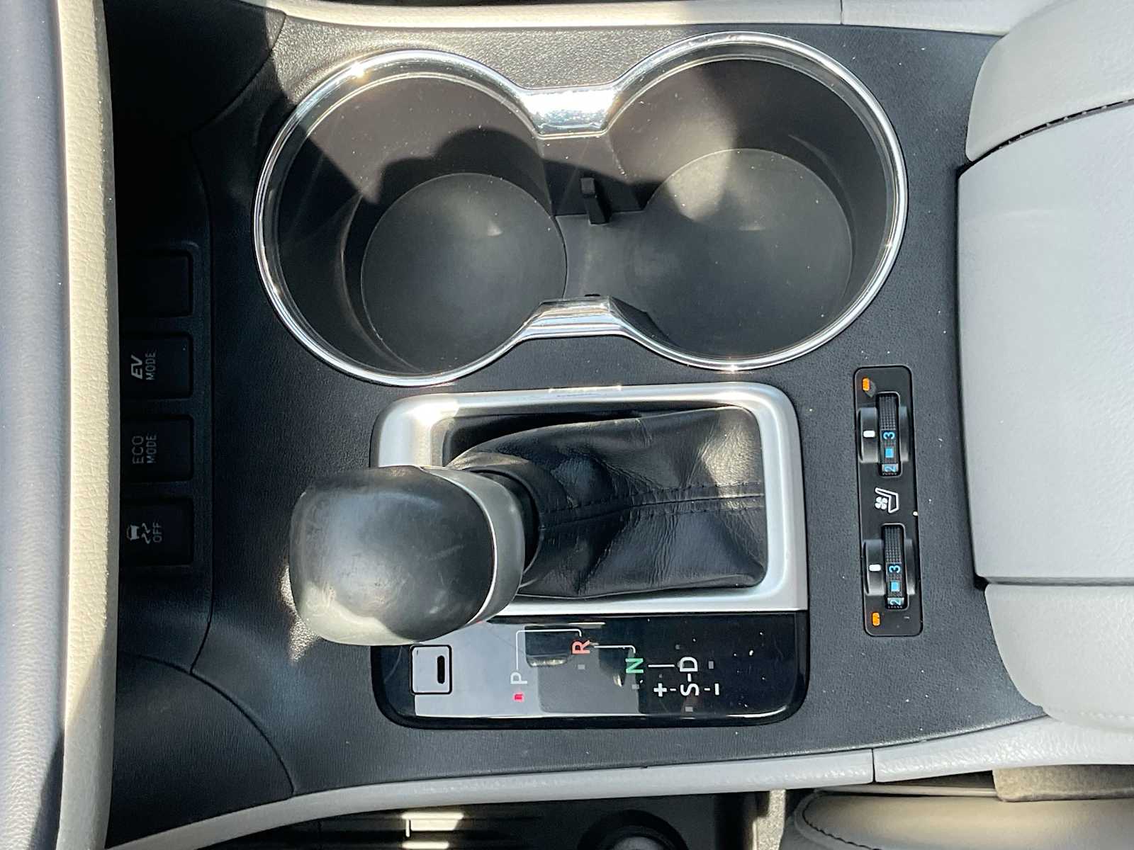 Thumbnail: 2019 Toyota Highlander - 35