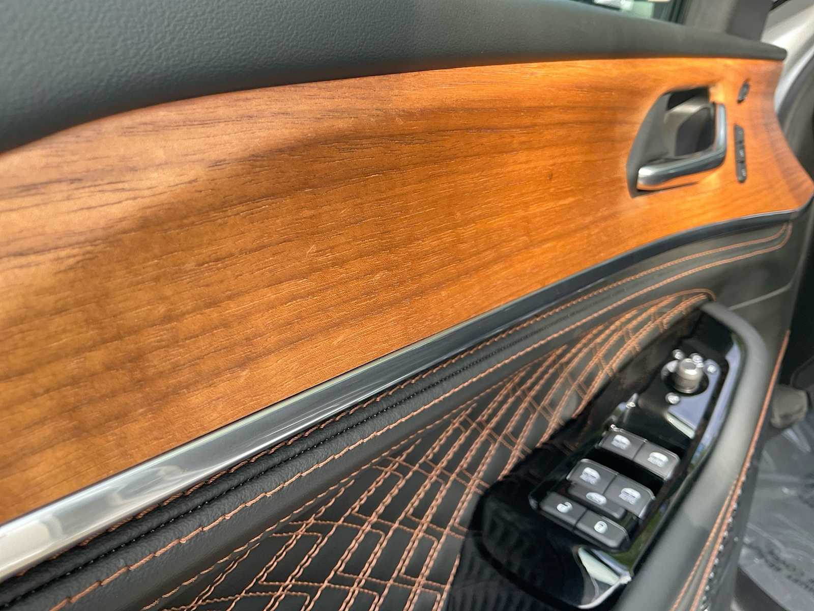 Thumbnail: 2025 Jeep Grand Cherokee - 40