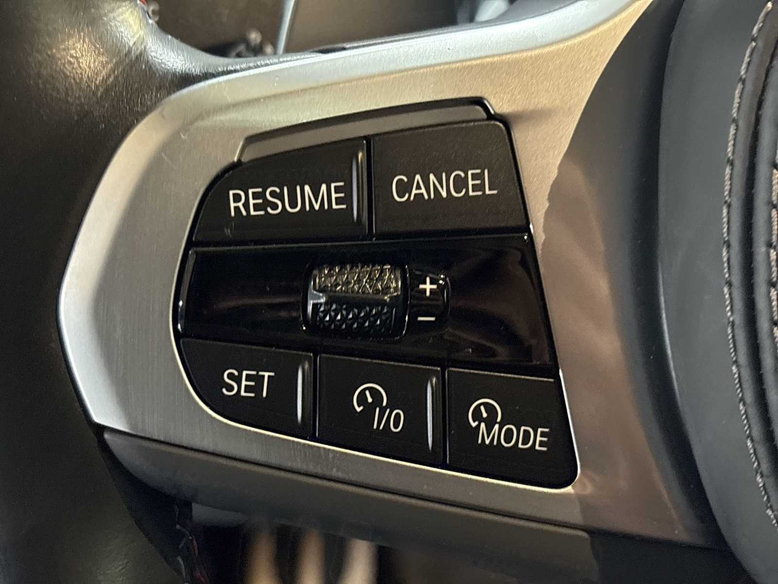 Thumbnail: 2023 BMW X7 - 25