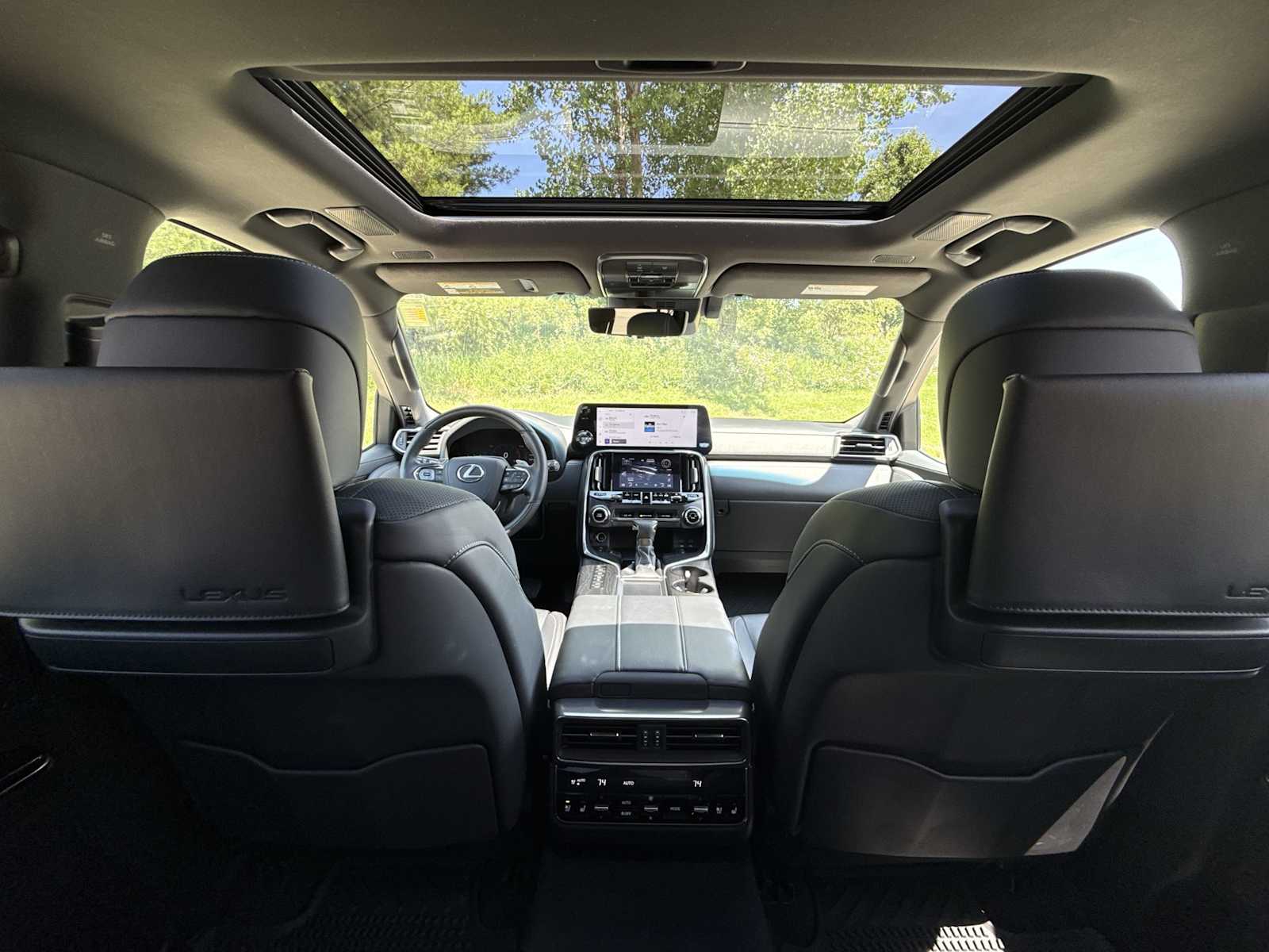 Thumbnail: 2025 Lexus ES - 18