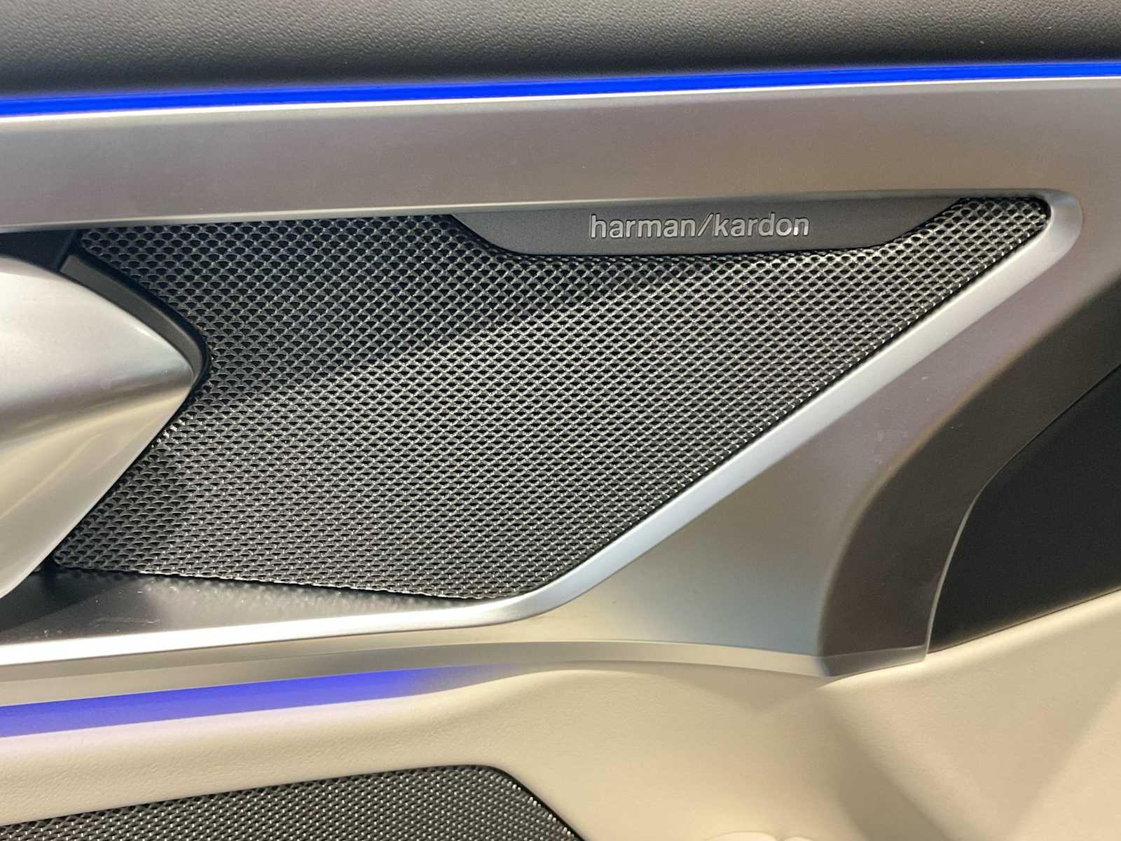 Thumbnail: 2026 BMW 8 Series - 30