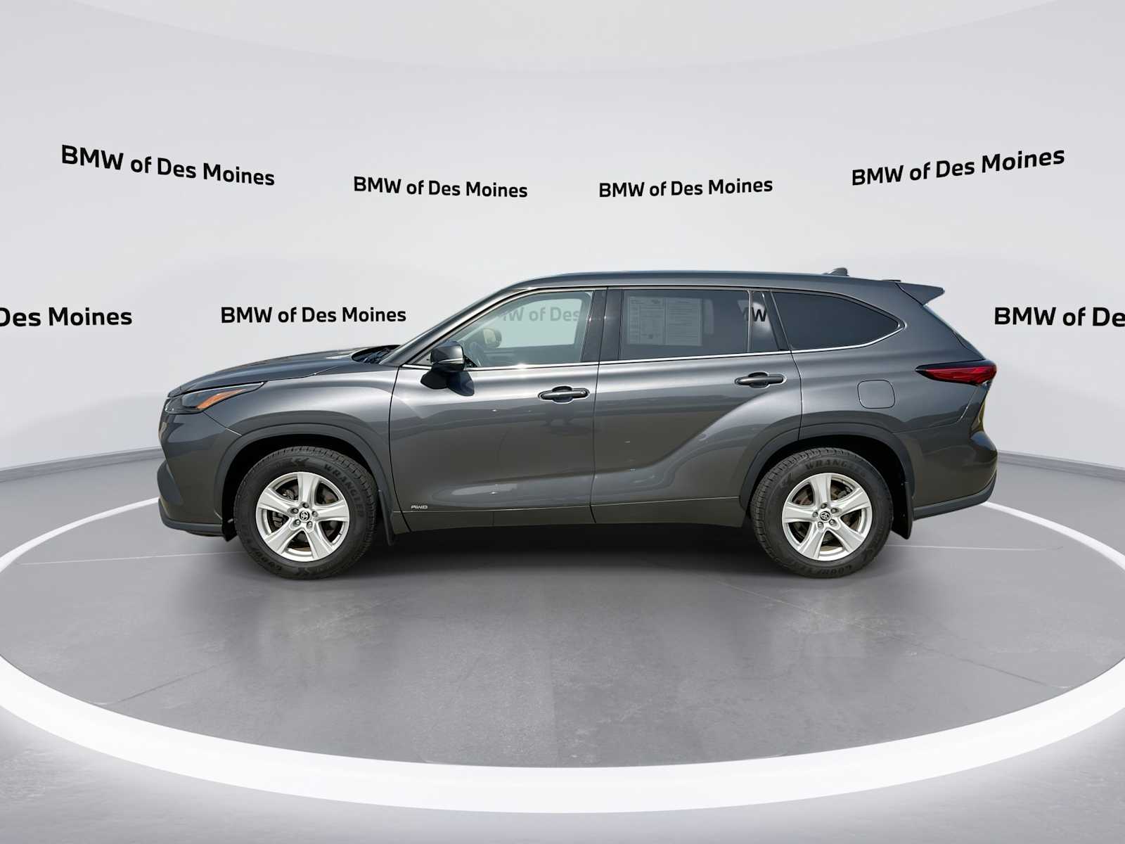 Thumbnail: 2022 Toyota Highlander - 5