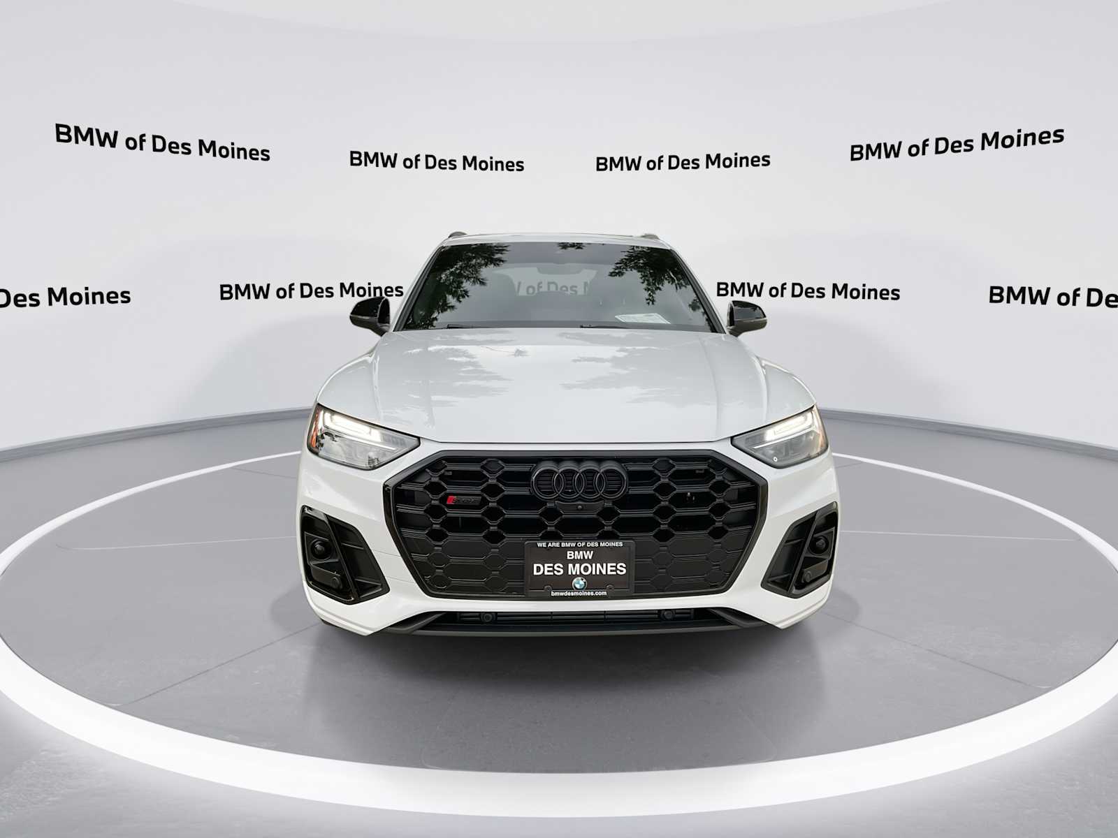 Thumbnail: 2024 Audi SQ5 - 3