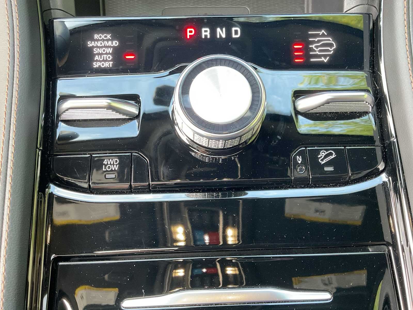 Thumbnail: 2025 Jeep Grand Cherokee - 34