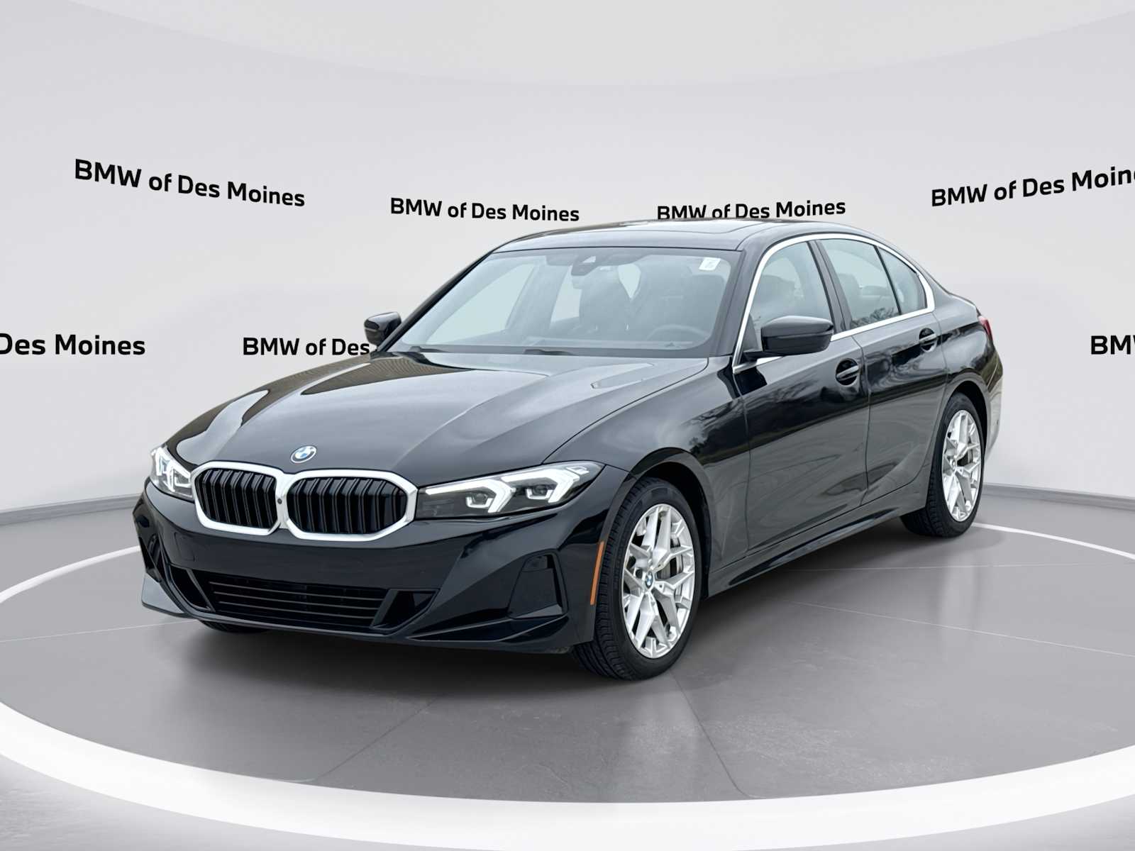 2025 BMW 3 Series 330i xDrive Sedan's photo