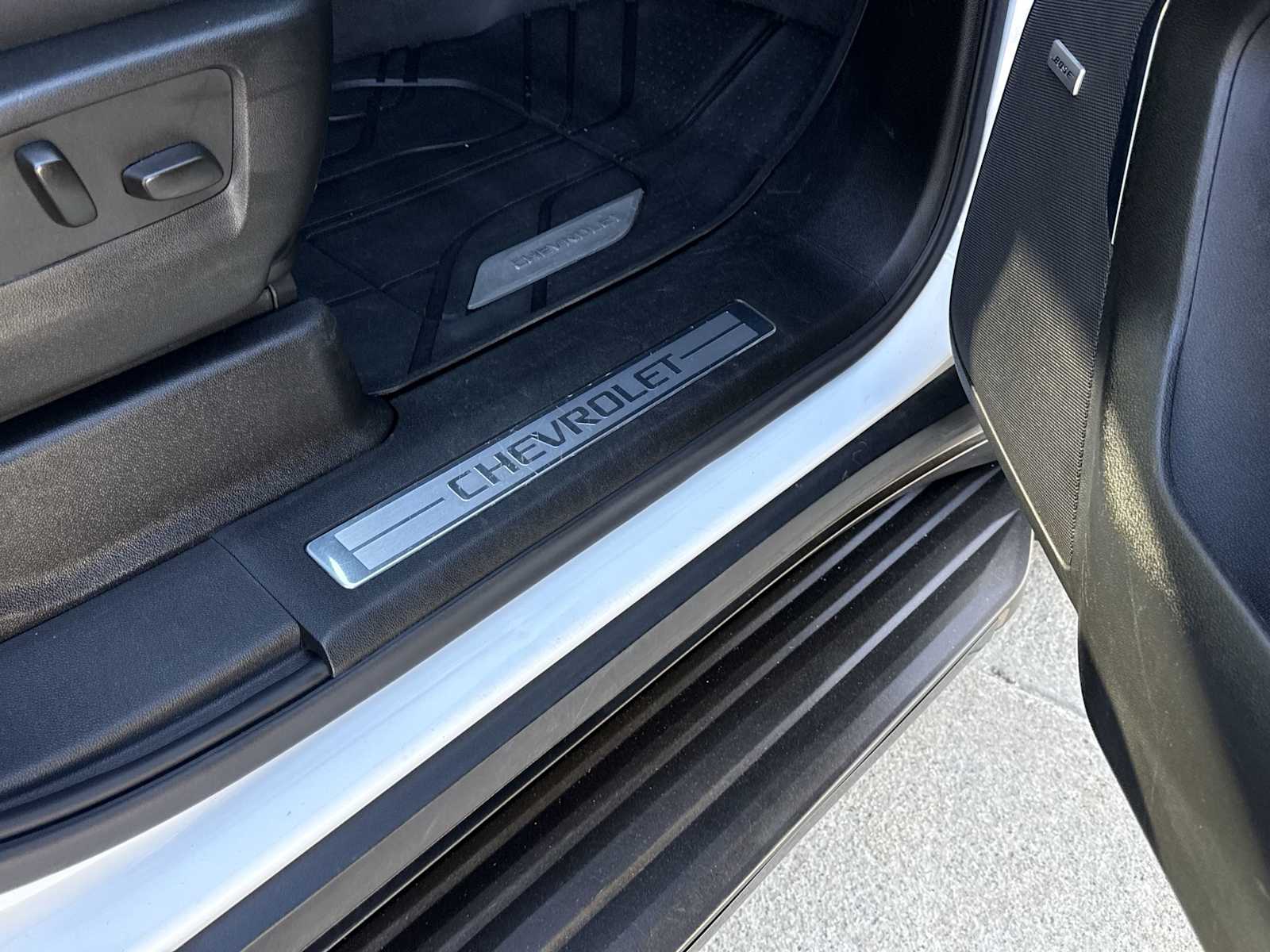 Thumbnail: 2022 Chevrolet Tahoe - 38