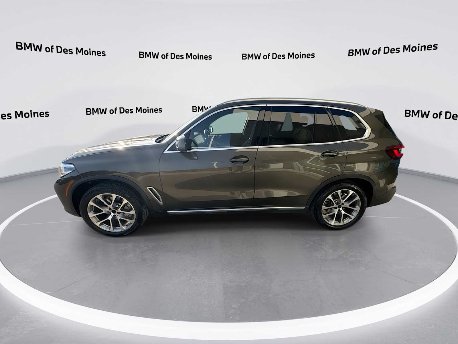 Thumbnail: 2023 BMW X5 - 5