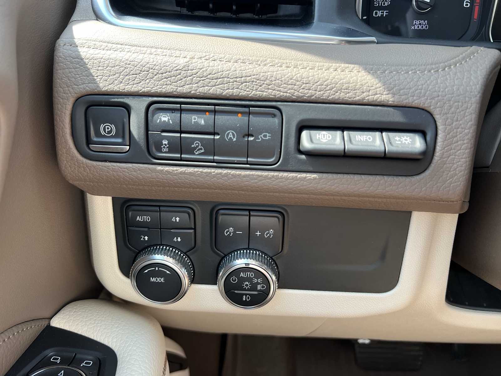 2021 GMC Yukon Denali 26