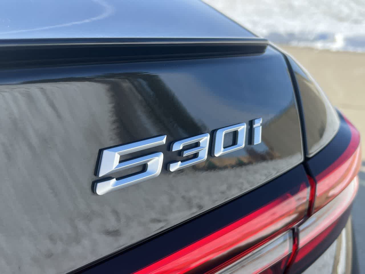 2024 BMW 5 Series 530i xDrive 19