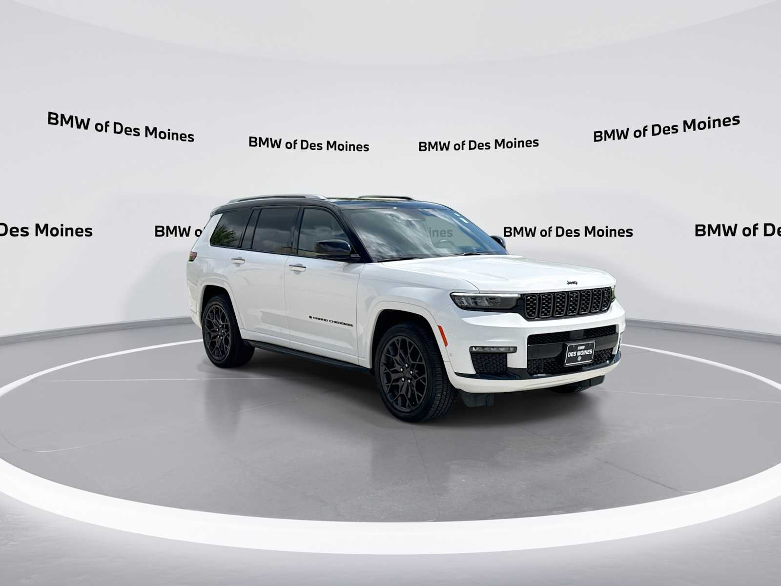 Thumbnail: 2023 Jeep Grand Cherokee - 2