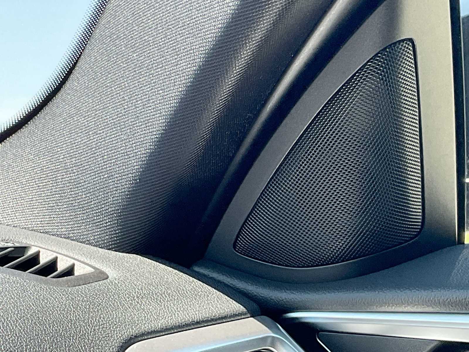 Thumbnail: 2025 BMW 4 Series - 32