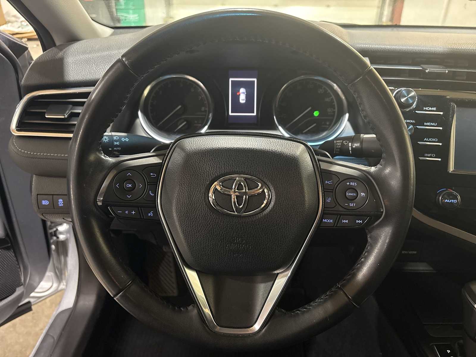 Thumbnail: 2018 Toyota Camry - 20