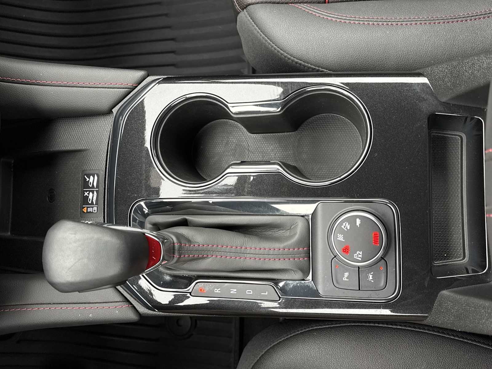 Thumbnail: 2023 Chevrolet Blazer - 30