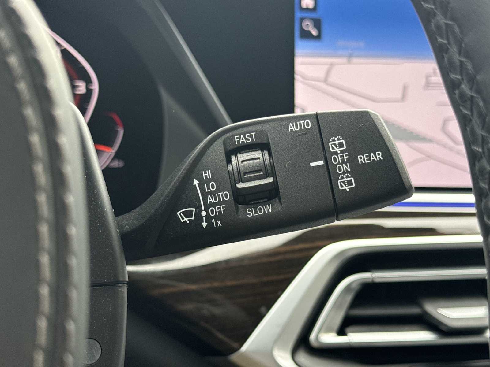 Thumbnail: 2020 BMW X7 - 28