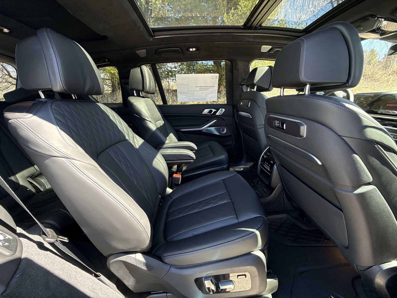 Thumbnail: 2026 BMW X7 - 22