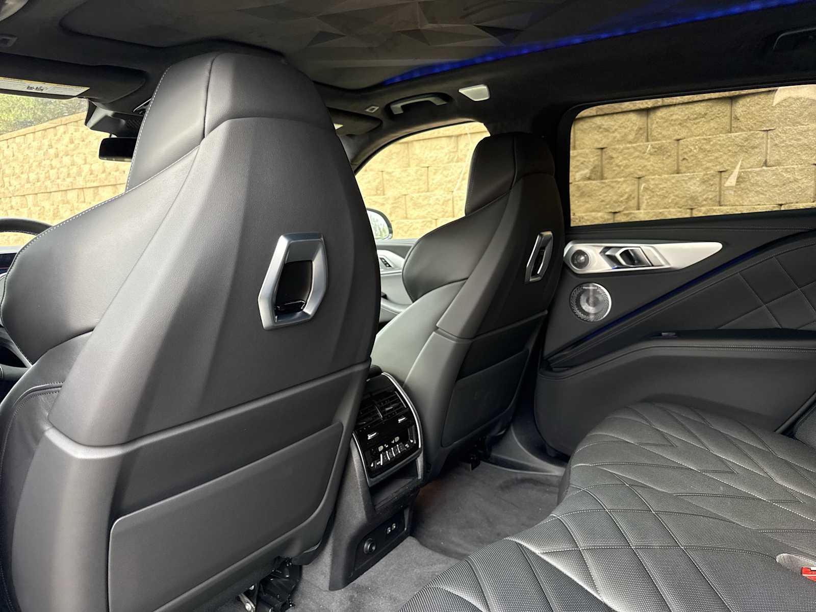 Thumbnail: 2026 BMW XM - 19