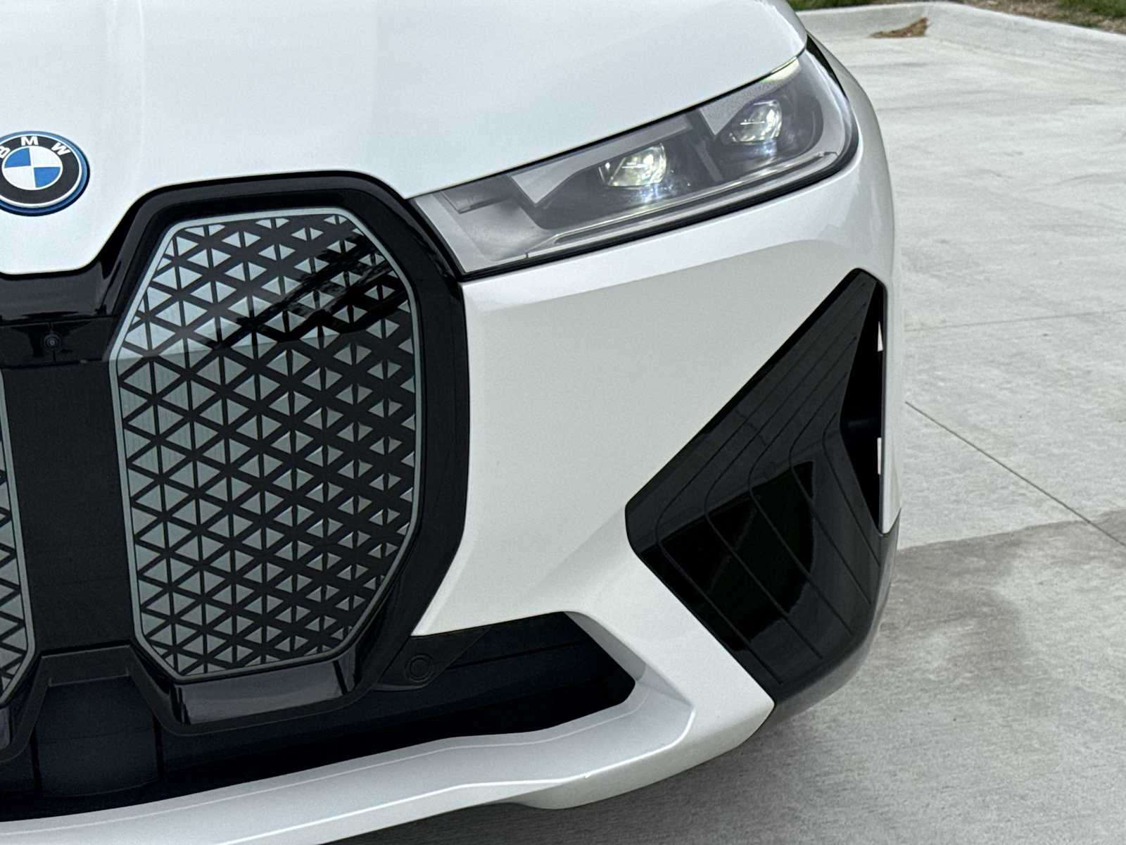 2024 BMW iX Base - Photo 11