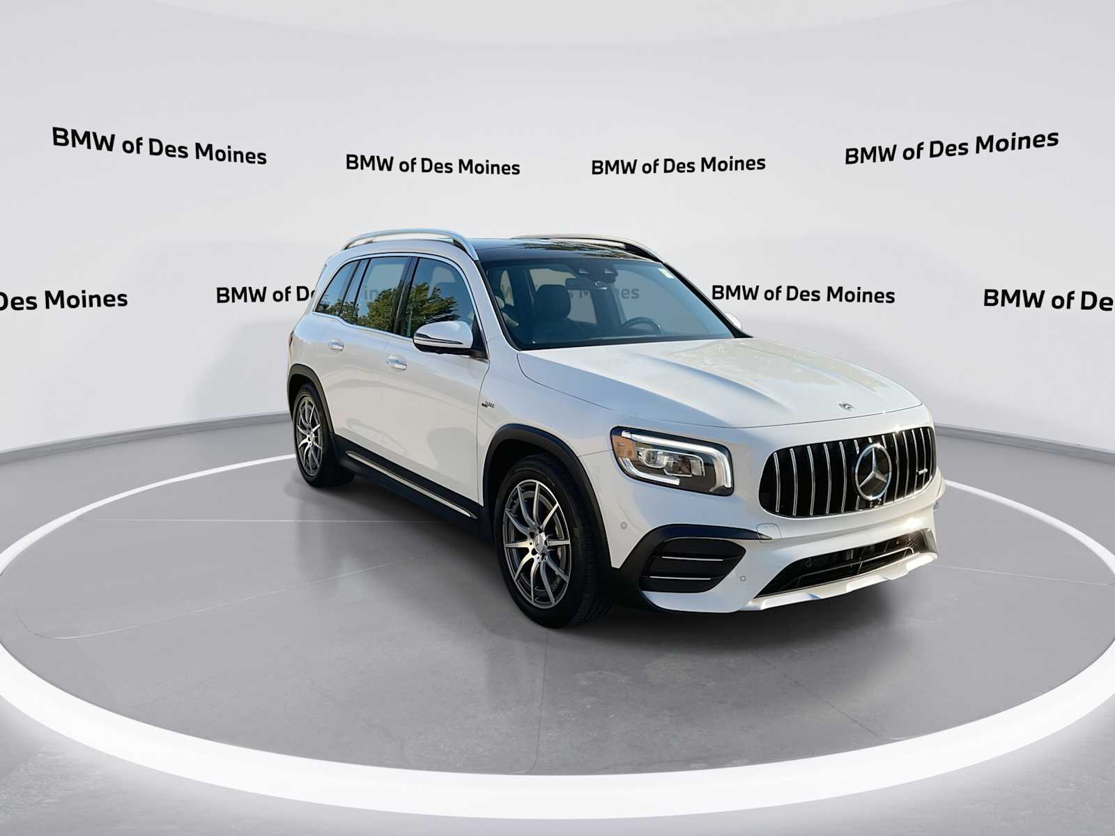 Thumbnail: 2022 Mercedes-Benz GLB - 2