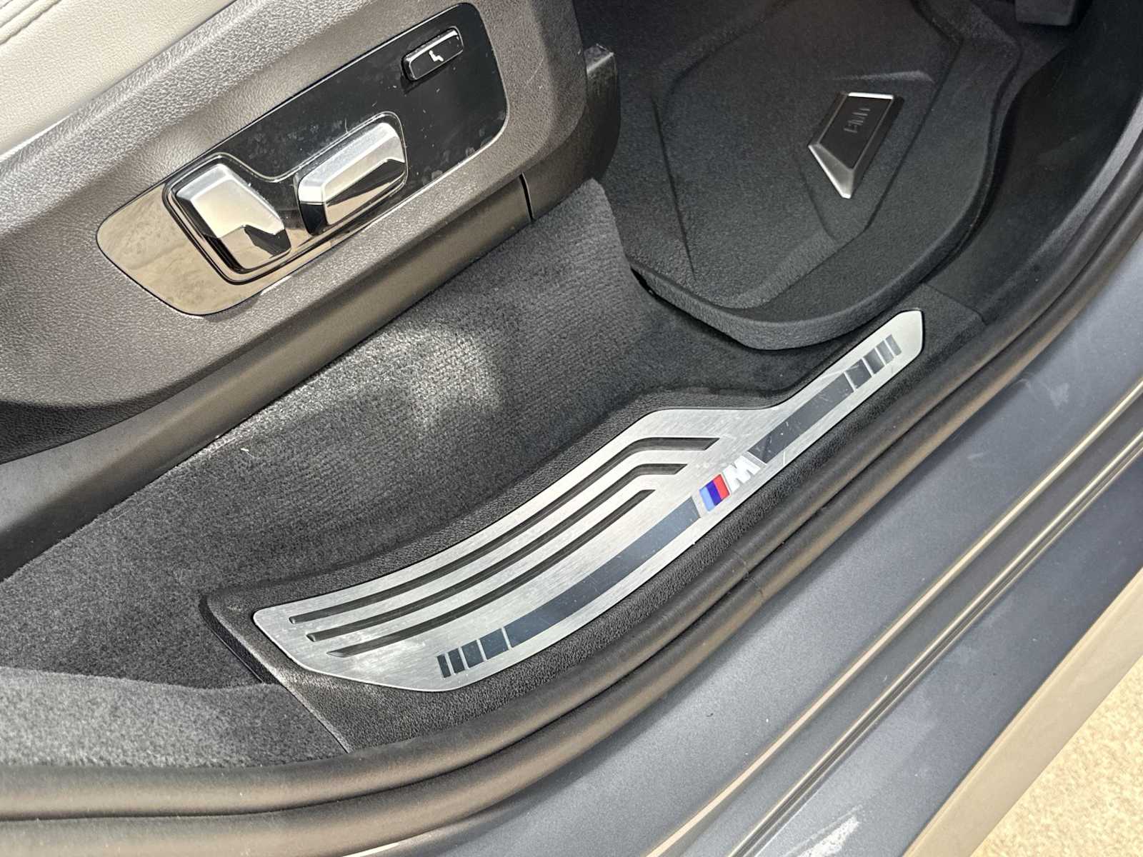 Thumbnail: 2024 BMW X7 - 46