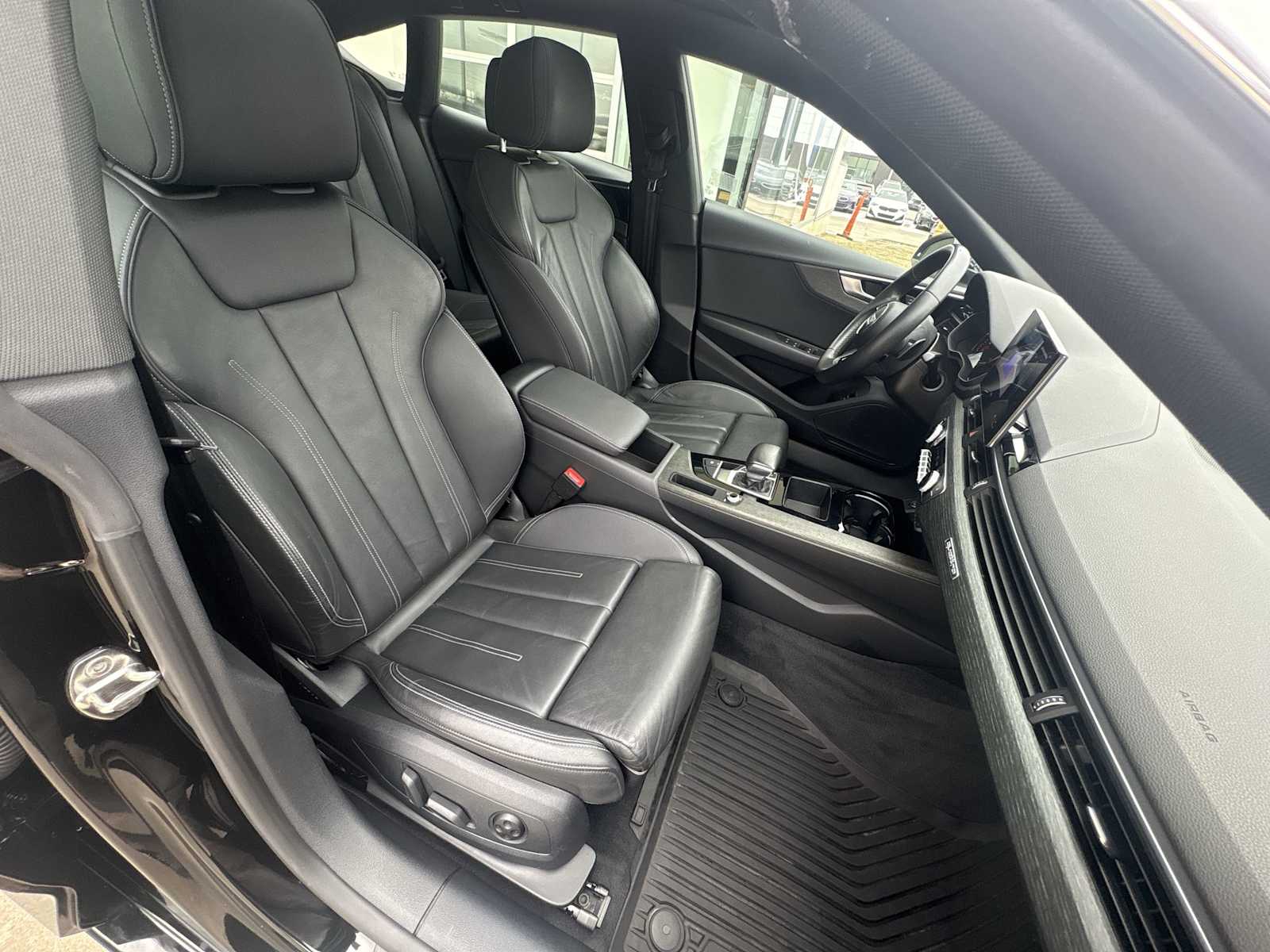 Thumbnail: 2022 Audi A5 - 22