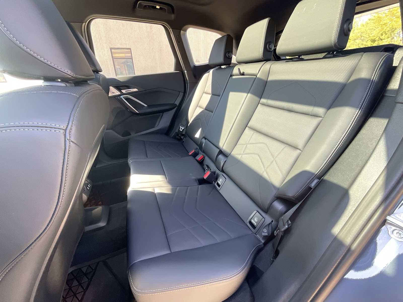 Thumbnail: 2025 BMW X1 - 21