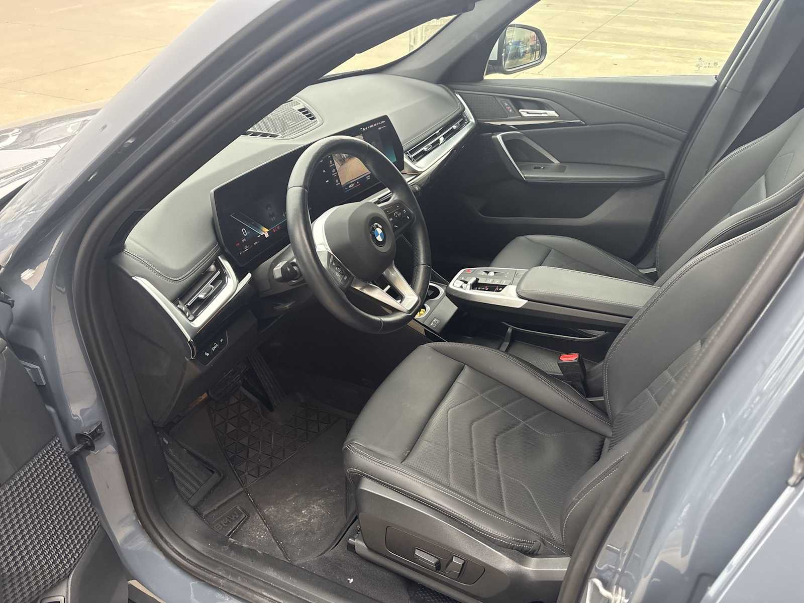 Thumbnail: 2023 BMW X1 - 10