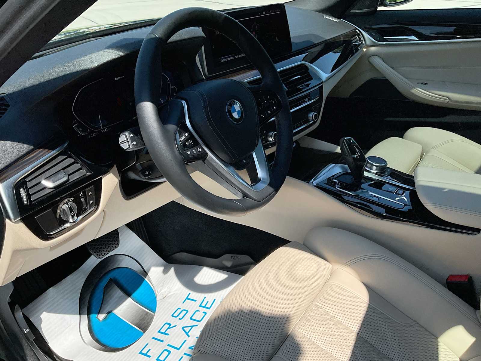 Thumbnail: 2023 BMW 5 Series - 10