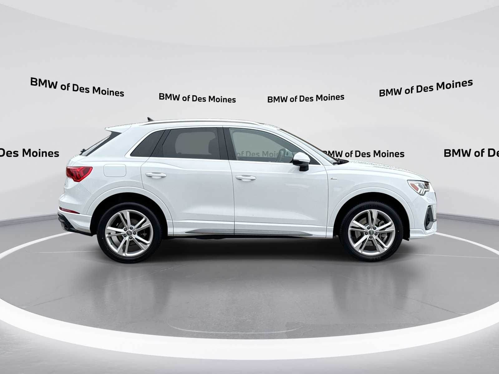 Thumbnail: 2020 Audi Q3 - 9