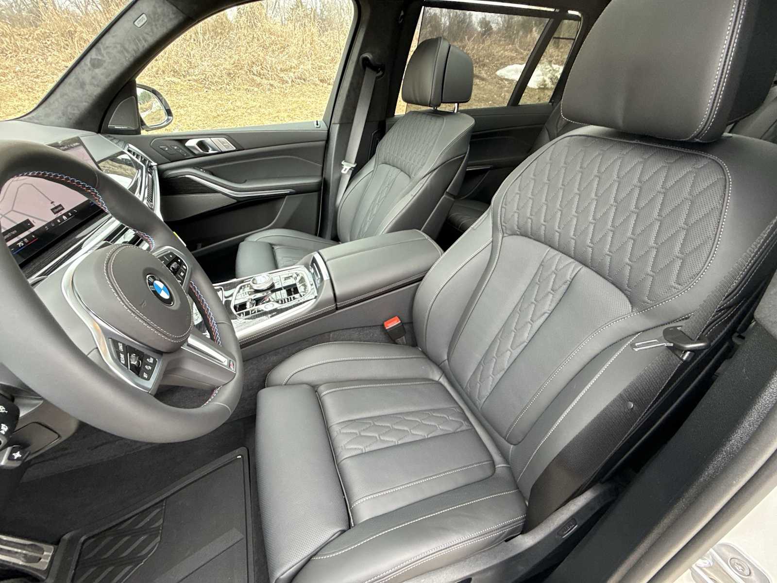 Thumbnail: 2026 BMW X7 - 17