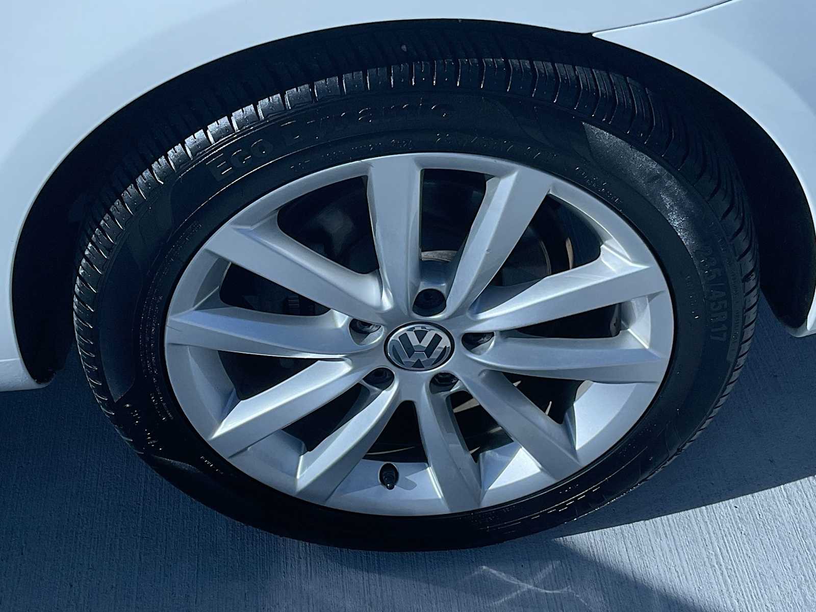 Thumbnail: 2014 Volkswagen Eos - 22