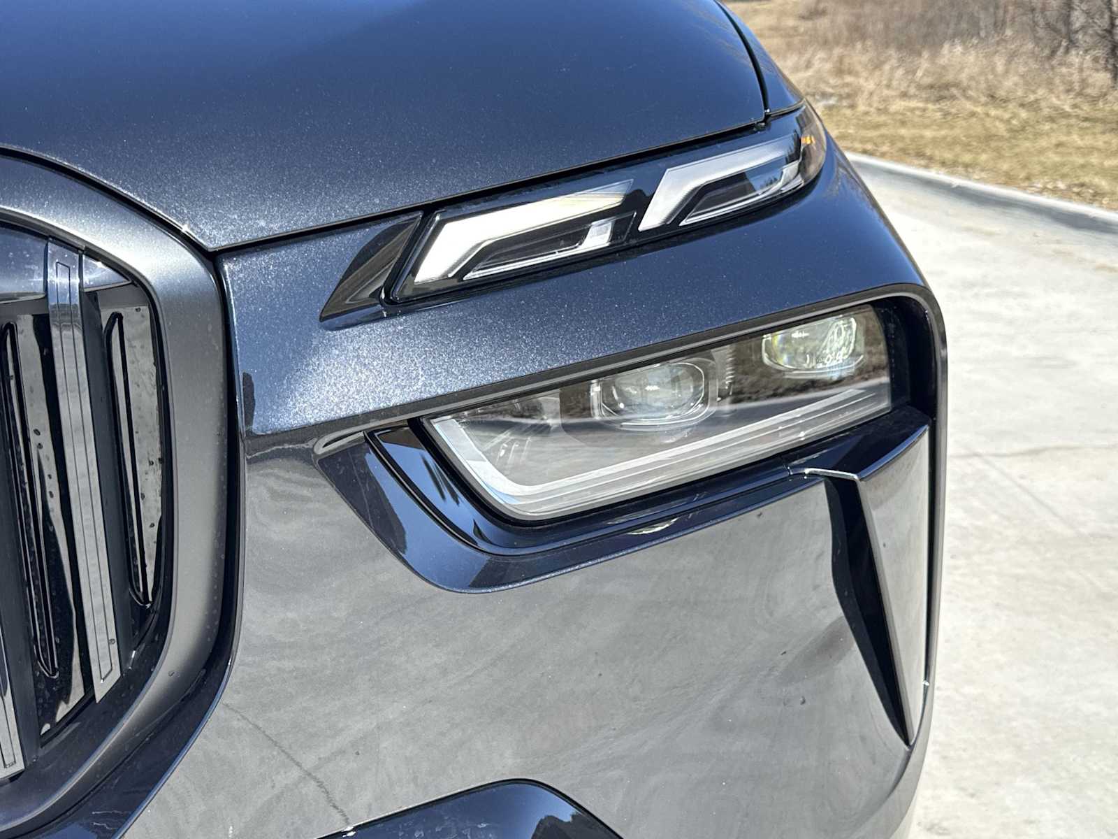 Thumbnail: 2026 BMW X7 - 11
