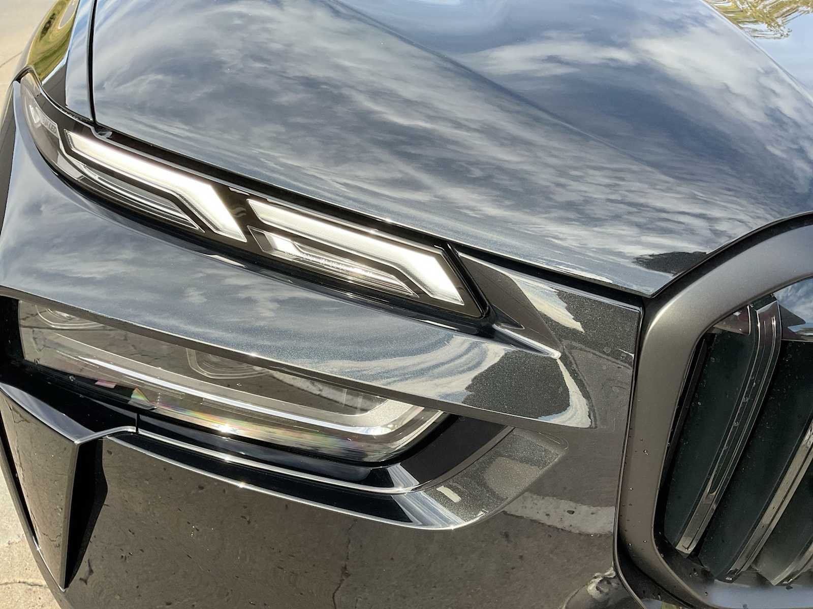 Thumbnail: 2026 BMW X7 - 11